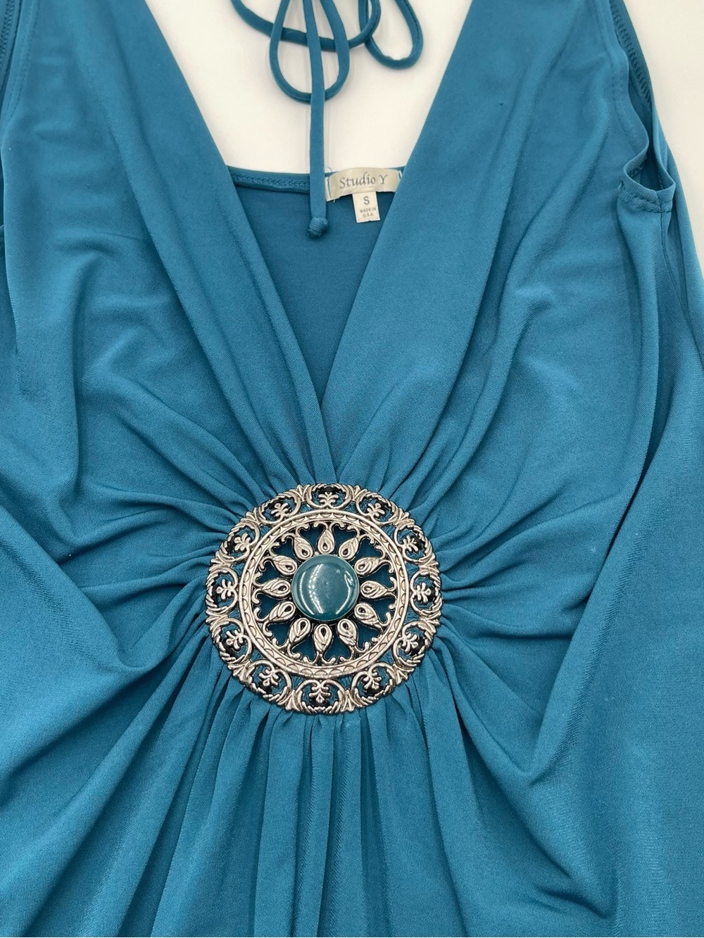 Y2K Studio Y Plunging V-Neck Sleeveless Top Or Dress Medallion Slinky - Picture 6 of 12